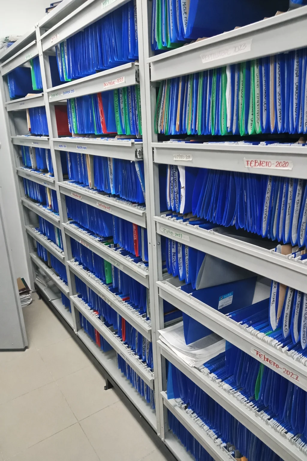 Universidad UNIMINUTO | Mantenimiento de Archivos Rodantes 5